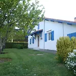 D'hotes Au Sargaillon Bed & Breakfast Pouillon