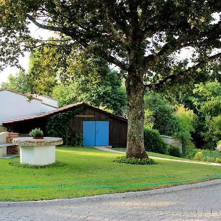 D'hotes Au Sargaillon B&B 3*