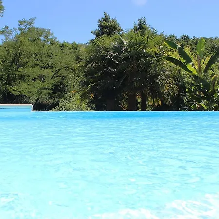 Oda ve Kahvaltı D'hotes Au Sargaillon 4*