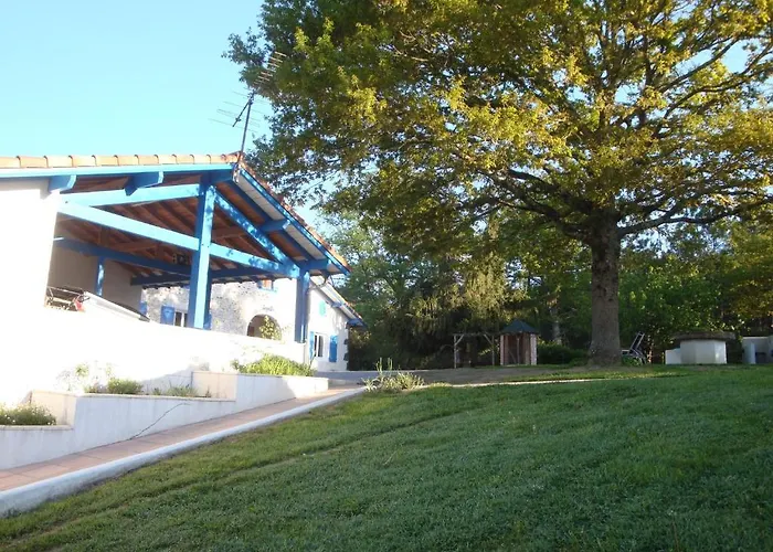 فندق مبيت وإفطار D'hotes Au Sargaillon Pouillon