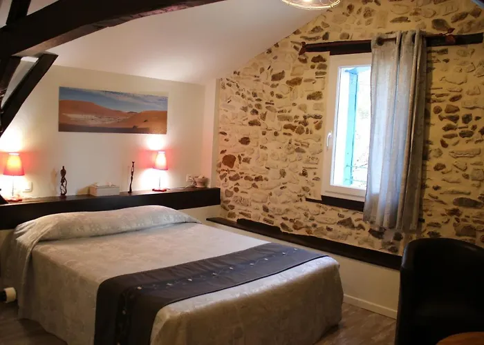 فندق مبيت وإفطار D'hotes Au Sargaillon Pouillon