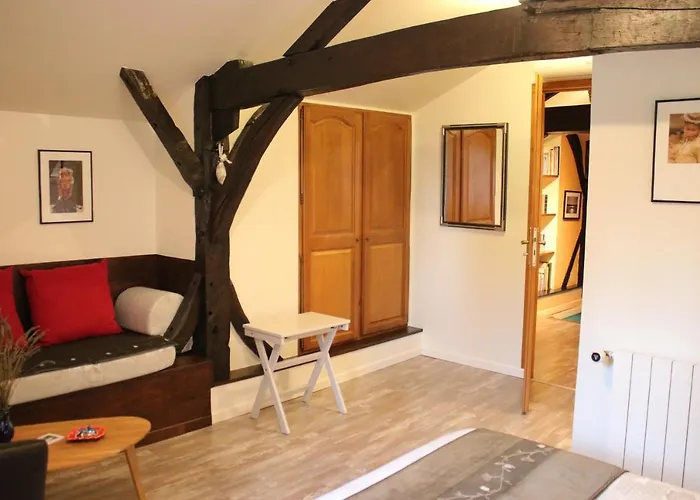 D'hotes Au Sargaillon فندق مبيت وإفطار